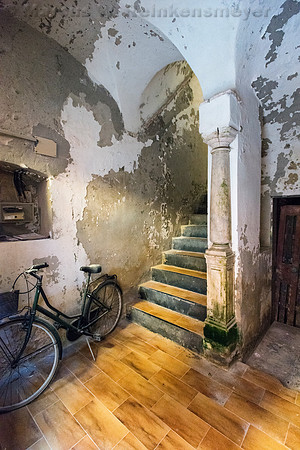 15 Bicylce in Entryway 2, Monterosso al Mare, Italy