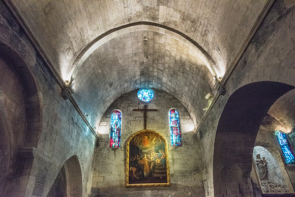 9 Eglise Saint Vincent, Les Baux, France 3 2