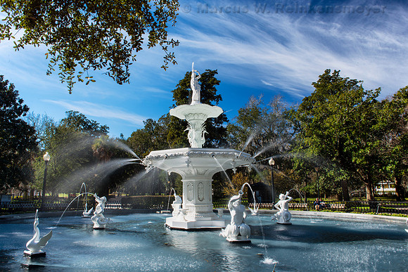 Savannah Foley Square Fountain Pool