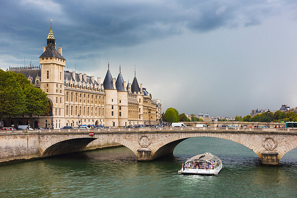 0 A Conciergerie at Palaise de Justice, Paris, France 2