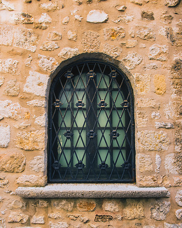 8 Window, St Paul de Vence, France
