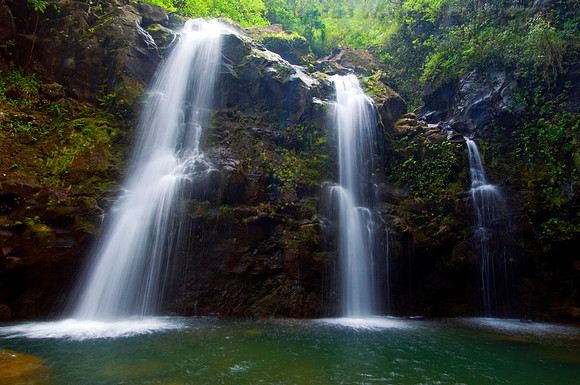 Also known as the "Three Bear Falls, Upper Waikani Falls is a terrific location for some serious photography and, perhaps, a dip under the cascading falls. The falls can be reached by a short, but at