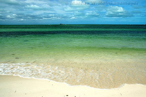 Pristine beach and clear waters at Bahia State Park, located at mile 37 in the Florida Keys, Florida.