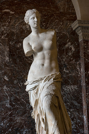 2 Louvre Art, Venus de Milo, Paris, France