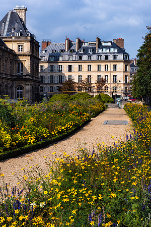 2 Jardin du Luxembourg 3, Paris, France